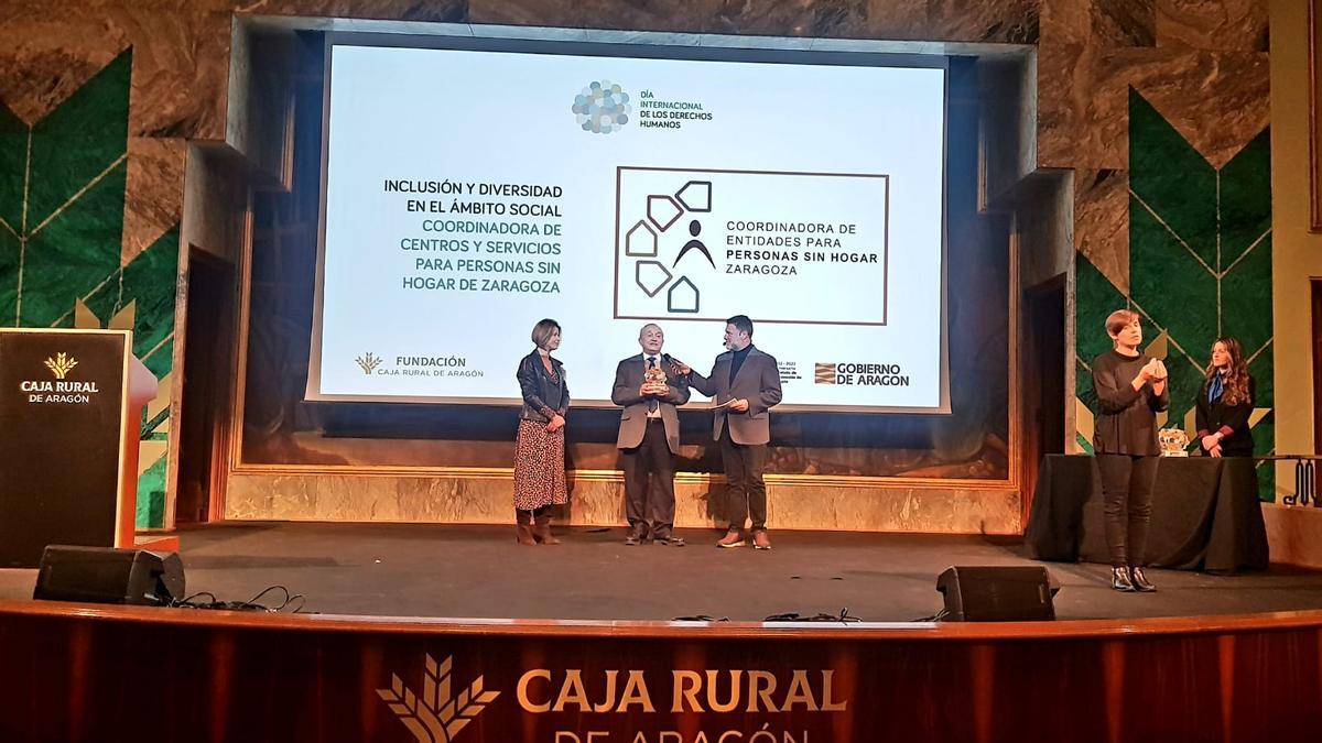 Un instante de la entrega de premios, celebrada en la sede de Caja Rural de Aragón.