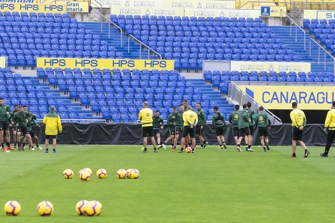 19.01.19. Las Palmas de Gran Canaria. Fútbol segunda división temporada 2018-19. Entrenamiento de la UD Las Palmas en el Estadio de Gran Canaria. Foto Quique Curbelo