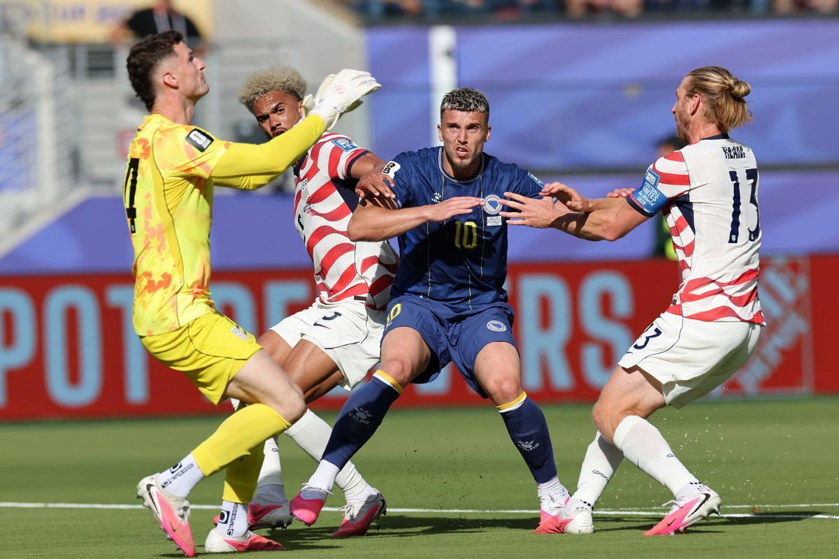 Estados Unidos y Bosnia-Herzegovina, durante su eliminatoria de dieciseisavos del Mundial 2026