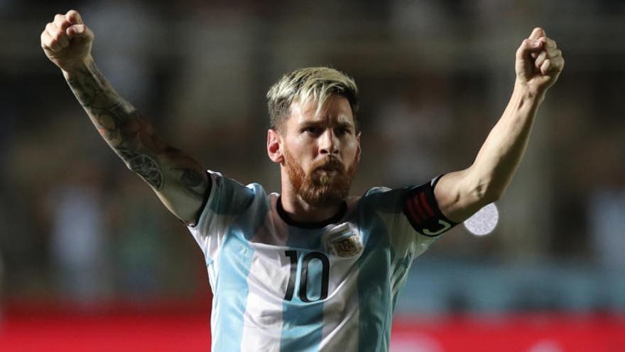 Messi salva Argentina amb un gol i dues assistències en el duel amb Colòmbia