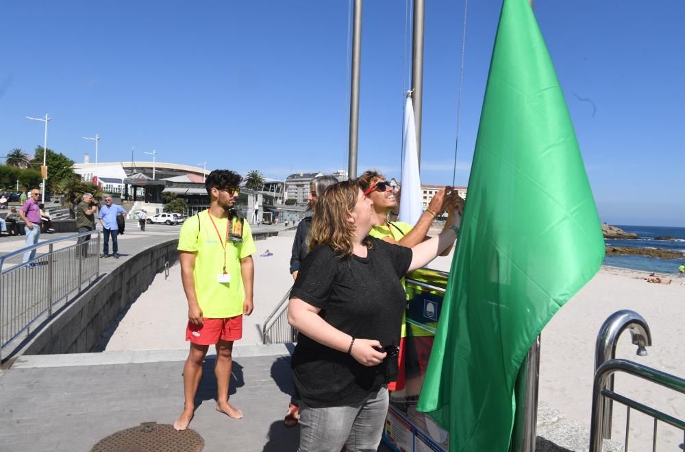 Los socorristas ya vigilan las playas de A Coruña