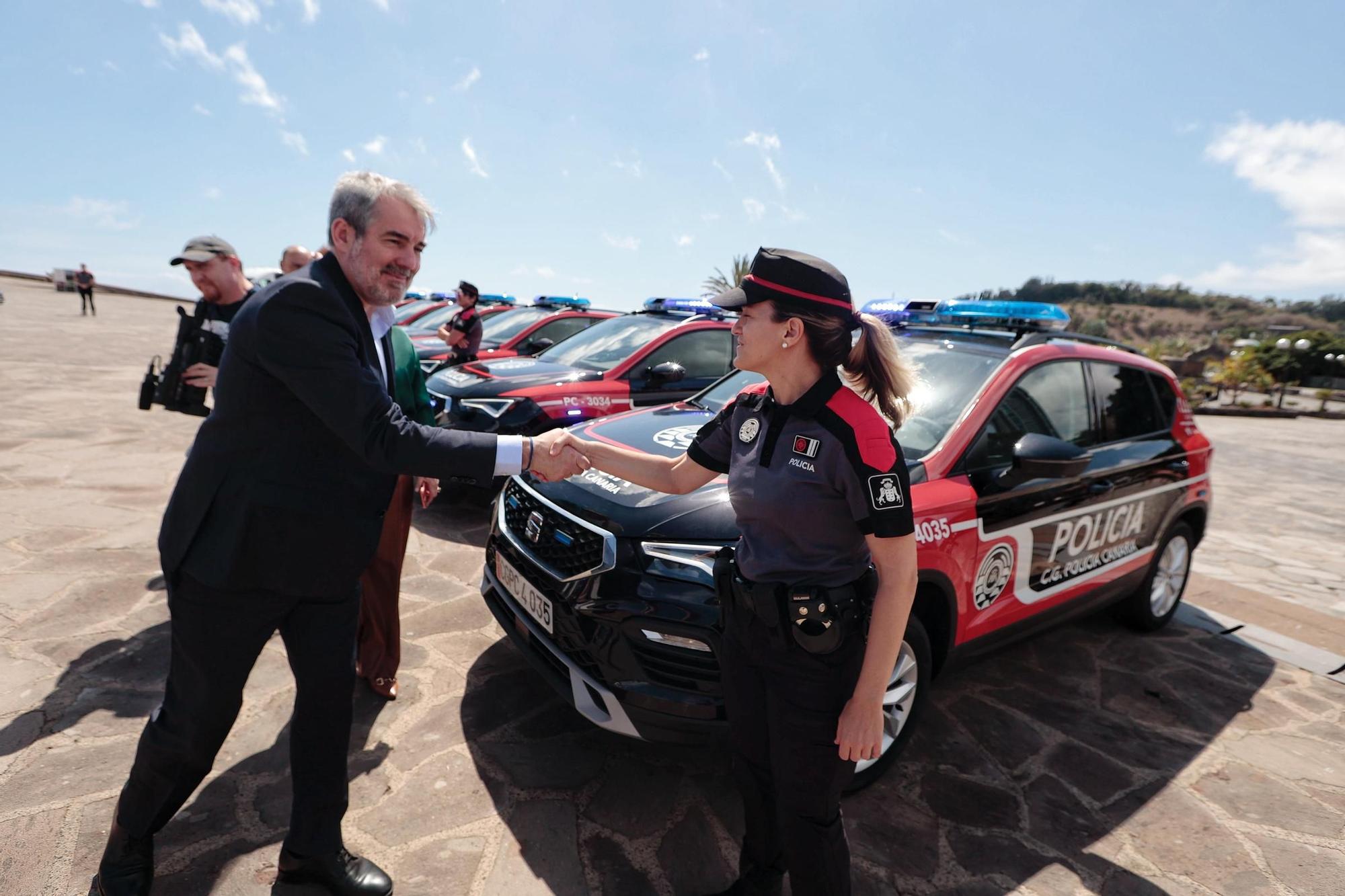 Presentación de los nuevos vehículos de la Policía Autonómica
