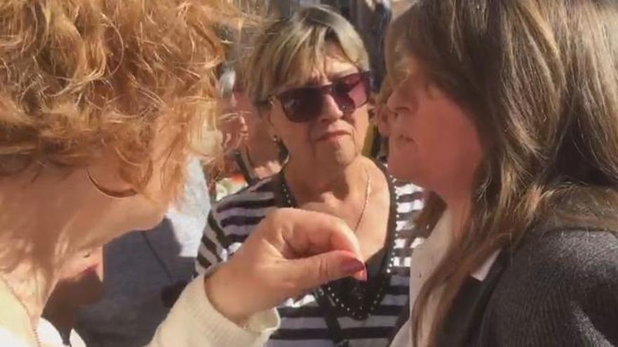 Bronca entre la edil de Acción Social de Alicante y un grupo de manifestantes