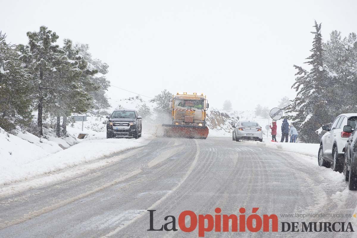 Continúa la nevada en las zonas altas de la comarca del Noroeste