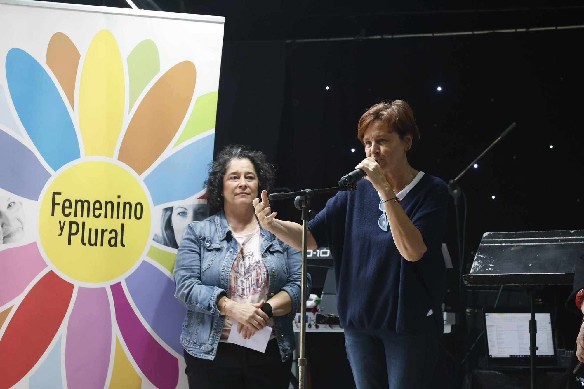 Así fue la fiesta "Femenino y Plural" en Gijón con 600 mujeres en el Muséu del Pueblu d'Asturies (en imágenes)