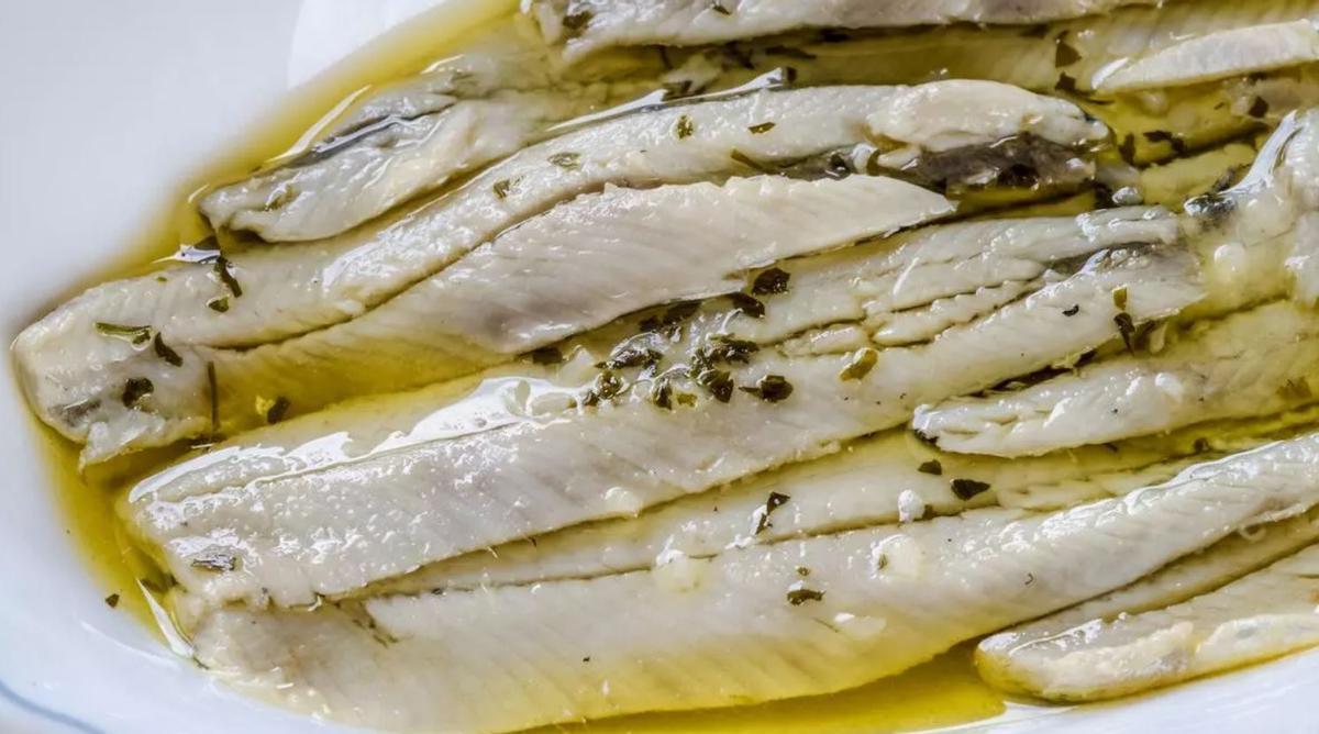 Imagen de archivo de boquerones en vinagre