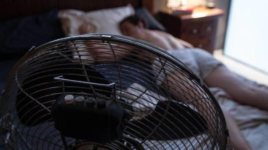 Dormir sin aire acondicionado o ventilador es imposible en estas noches «caribeñas».