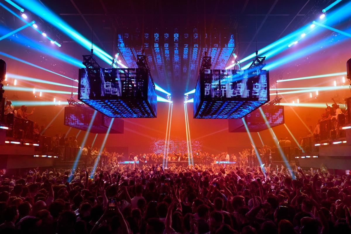 Una fiesta en una discoteca en una imagen de archivo