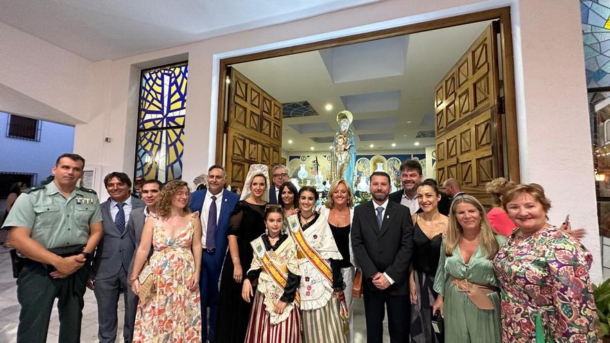 Flores para la Virgen de las Nieves de Calp