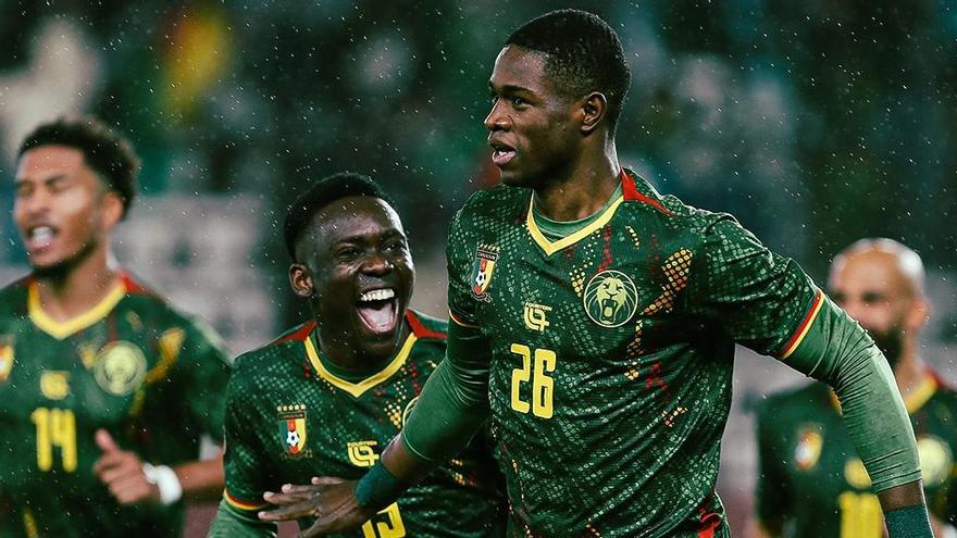 Camerún, a semis de la Copa África