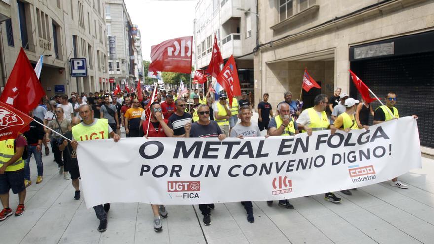 Manifestación por la huelga metal  en Vilagarcía de Arousa