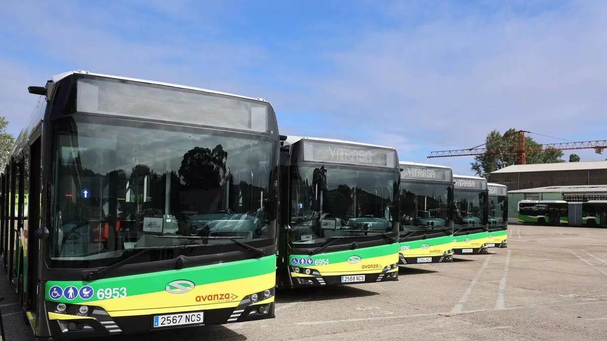 El contrato del bus en Vigo por 470 millones cumple dos meses de análisis, el máximo legal