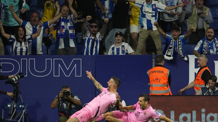 Joselu da al Espanyol su primera victoria en casa y amarga al Valladolid