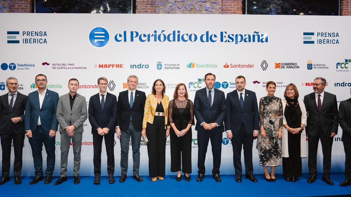 Arcadi España, secretario de Estado de Política Territorial; Alberto Rico Esteban, concejal de Comunicación, Nuevas Tecnologías y Bienestar Animal del Ayuntamiento de Parla; Andrés Correa Barbado, primer teniente de alcalde y concejal de Hacienda, Recursos Humanos y Participación Ciudadana del Ayuntamiento de Parla; Gonzalo Capellán, presidente de La Rioja; Alfonso Rueda, presidente de la Xunta de Galicia; Reyes Maroto, portavoz del Grupo Municipal PSOE en el Ayuntamiento de Madrid; Francina Armengol, presidenta del Congreso de los Diputados; Óscar Puente, ministro de Transportes y Movilidad Sostenible; Adrián Barbón, presidente del Principado de Asturias; María Chivite, presidenta de la Comunidad Foral de Navarra; Nuria Marín, delegada de la Generalitat de Cataluña en Madrid; Juan Espadas, portavoz del grupo parlamentario socialista en el Senado, y Francisco Martín Aguirre, delegado del Gobierno en Madrid.