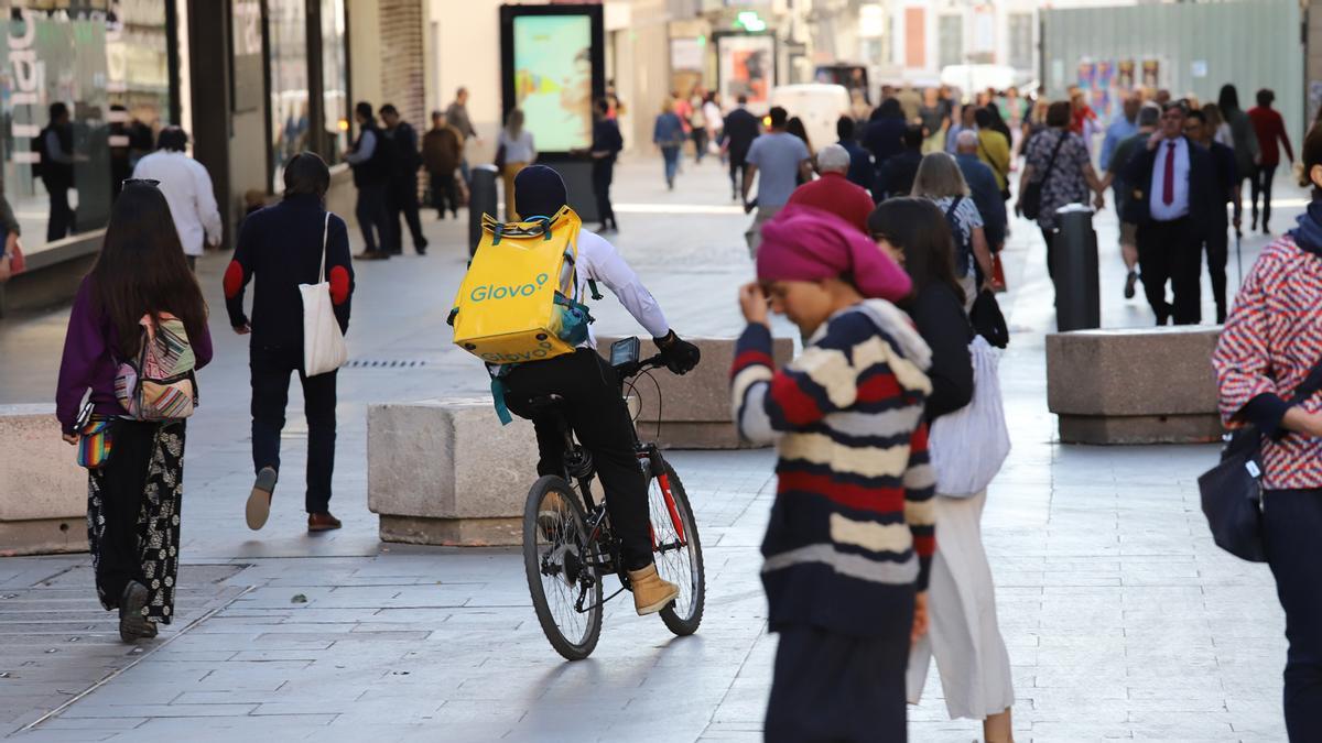 Un repartidor de comida.