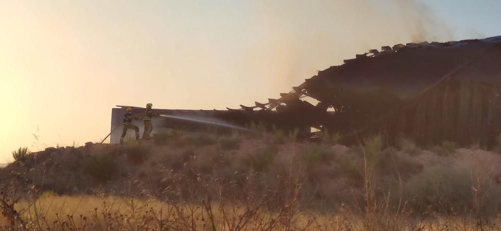 Labores de extinción del balneario de lodos