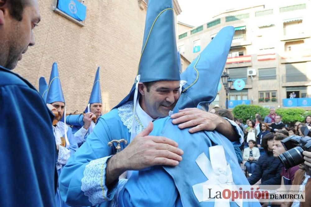 La procesión del Amparo a su salida de San Nicolás