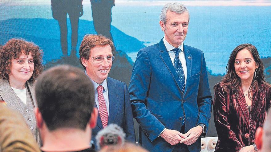 Almeida recuerda en Fitur su despedida de soltero en A Coruña