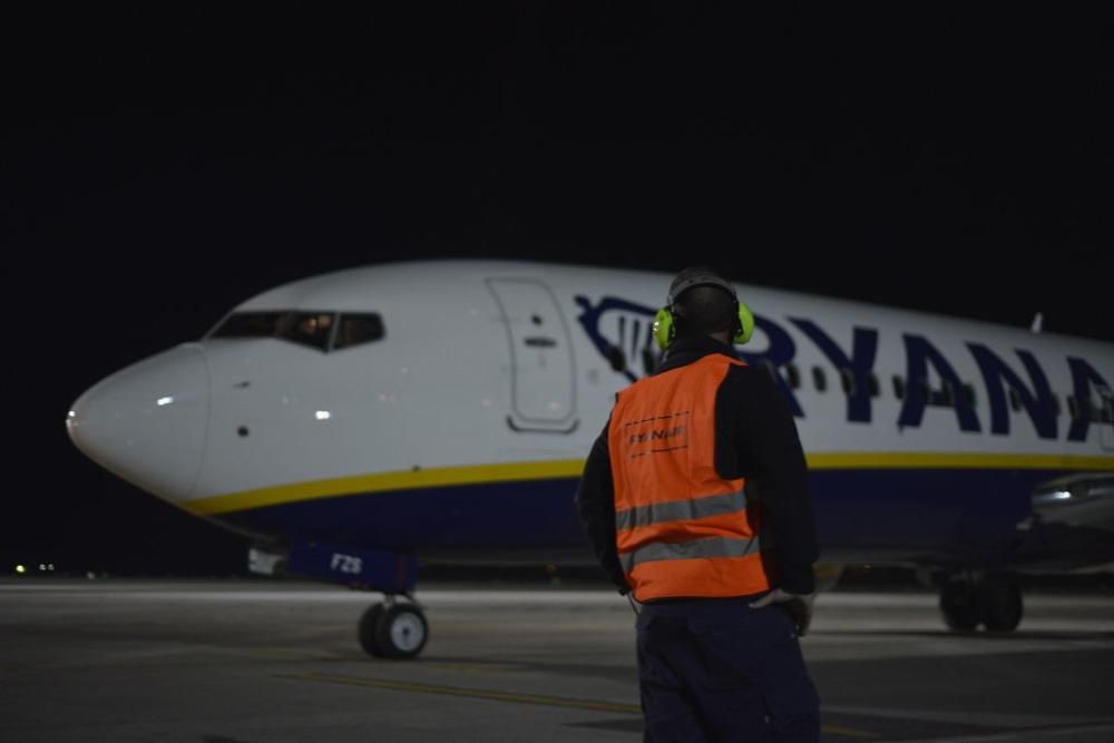 Último día de apertura del aeropuerto de San Javie