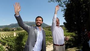 El presidente del PP, Pablo Casado, y el candidato a lendakari, Carlos Iturgaiz