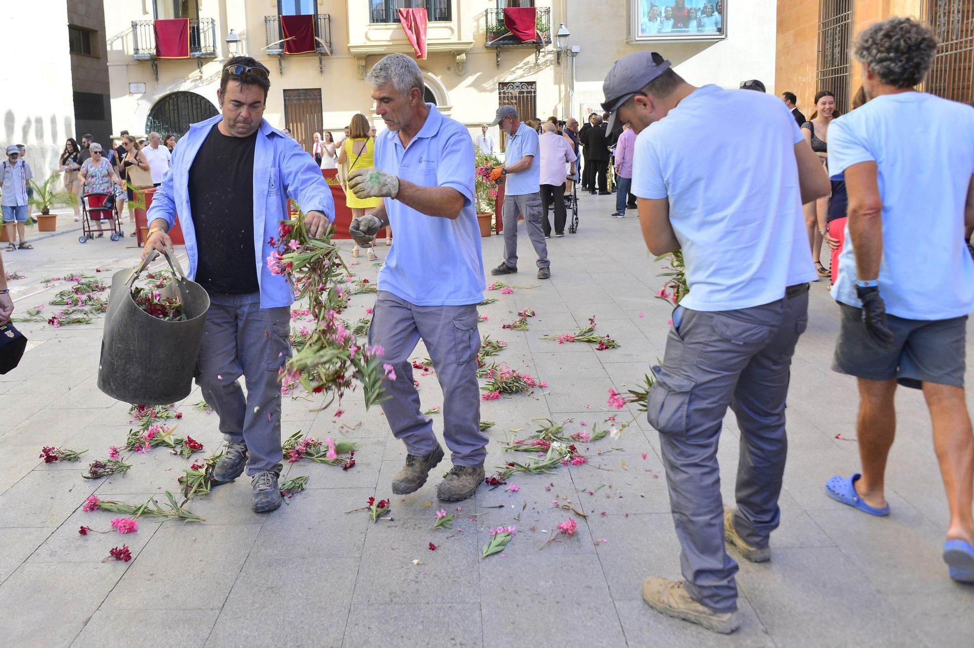 Procesion del Corpus Christi y Altares en Elche