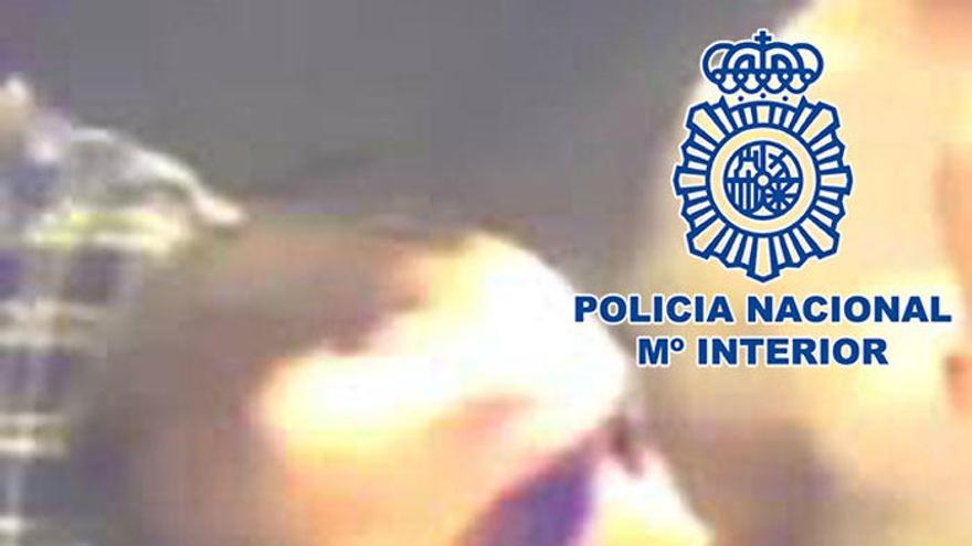 La Policía Nacional pide la colaboración ciudadana para localizar a un presunto homicida en Málaga