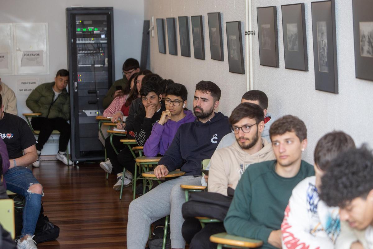 La Cámara y la Xunta forman a jóvenes para emprender