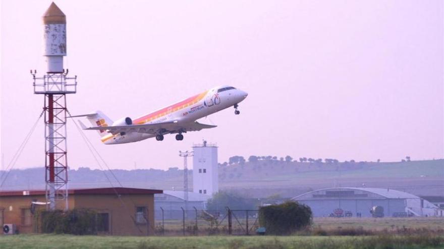 El aeropuerto de Badajoz retoma los vuelos regulares el 18 de febrero