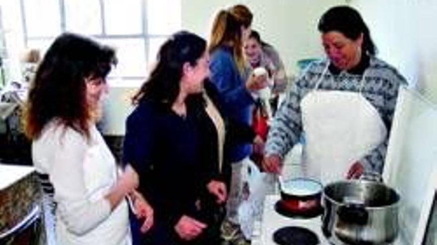 30 alumnos acuden a talleres de inserción laboral para grupos gitanos
