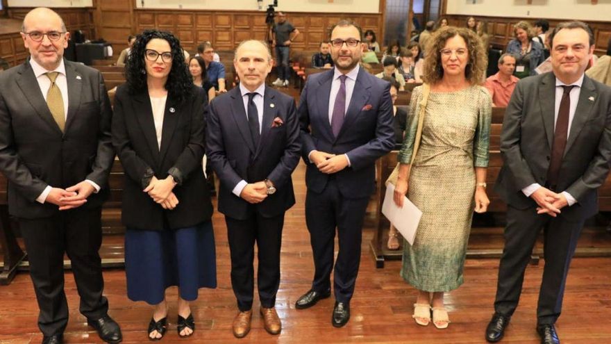 Congreso sobre literatura hispanoamericana en Oviedo