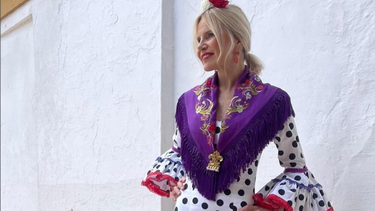 Eugenia Martínez de Irujo, con un diseño de Rocío Peralta, en una imagen que ha compartido en su Instagram.
