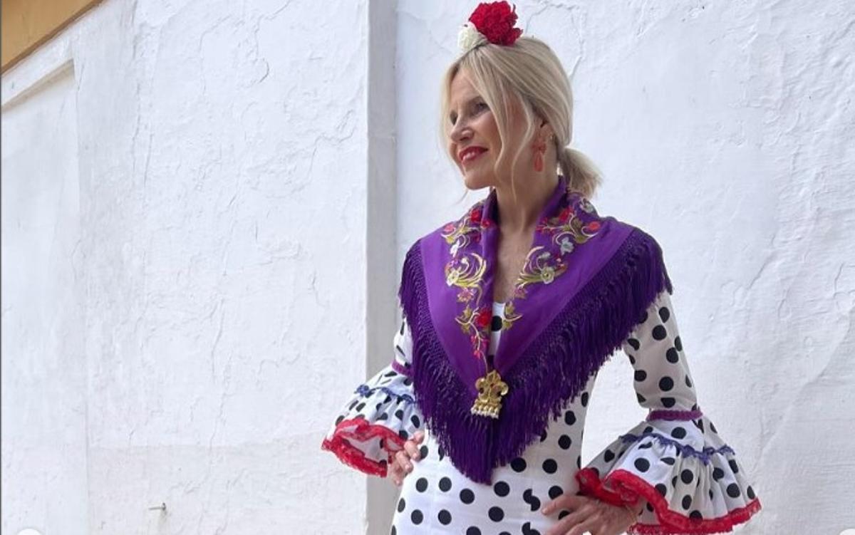 Eugenia Martínez de Irujo, con un diseño de Rocío Peralta, en una imagen que ha compartido en su Instagram.