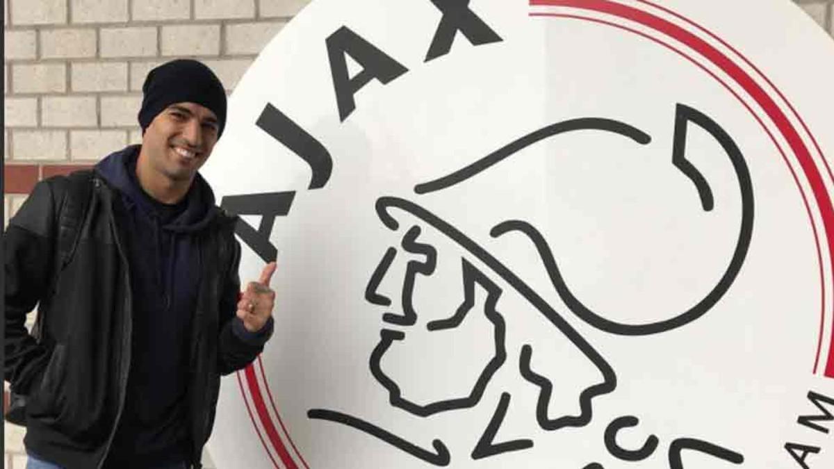 Luis Suárez estuvo en las instalaciones del Ajax