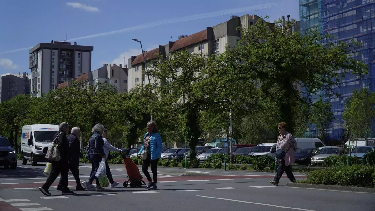 Elviña, la puerta de entrada a la ciudad: "Se ve muy bonito desde fuera, pero dentro está más descuidado"