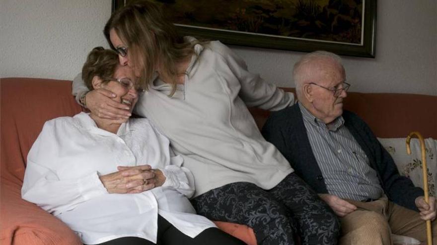 La Asociación Extremeña de Alzheimer pide ayuda a la Junta ante una situación &quot;límite&quot;