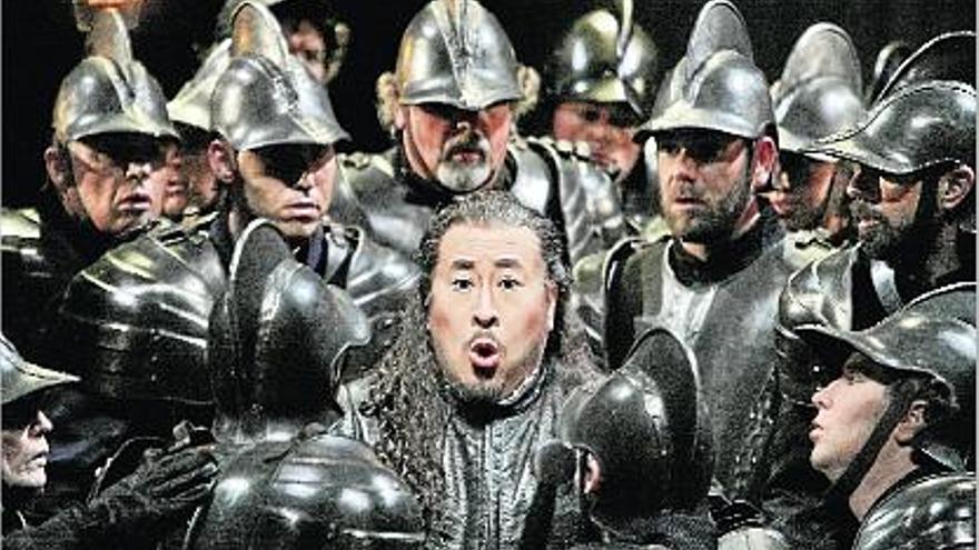 &quot;Il Trovatore&quot; (a la foto, interpretada per Hao Jiang Tian) va ser l&#039;òpera desencadenant de l&#039;enfrontament.