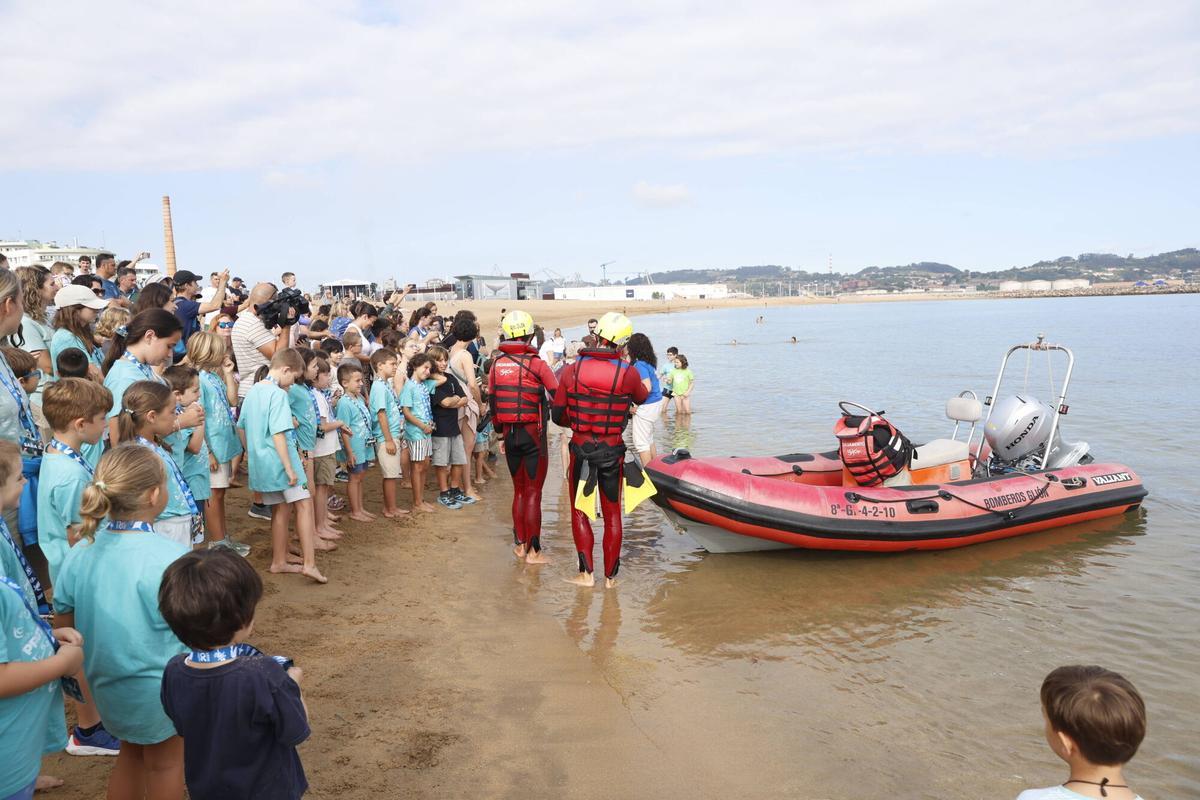 La vuelta al mar de la tortuga lora rescatada en Gijón tras recuperarse en el Acuario, en imágenes La vuelta al mar de la tortuga lora rescatada en Gijón tras recuperarse en el Acuario, en imágenes