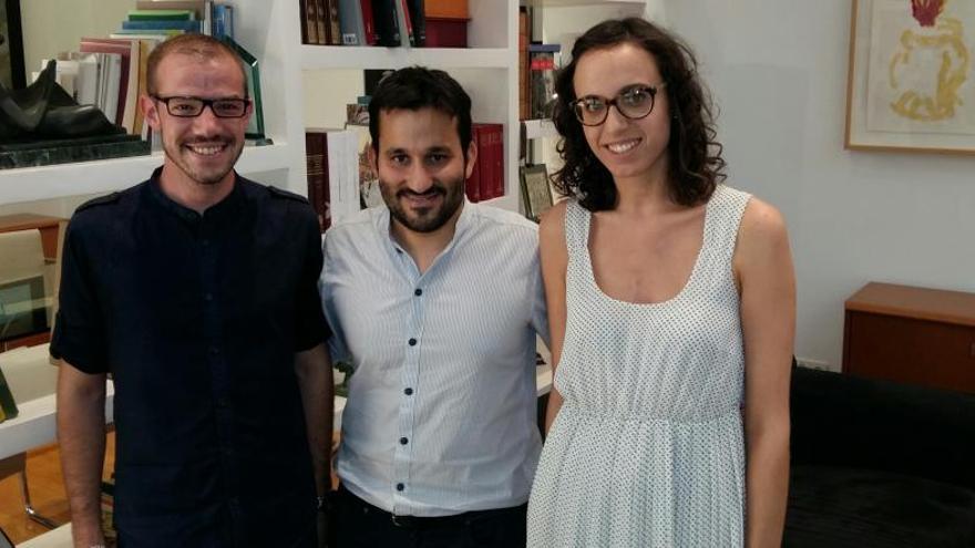 Miguel Morard, el conseller Marzà, y Yolanda Campos, tras la reunión