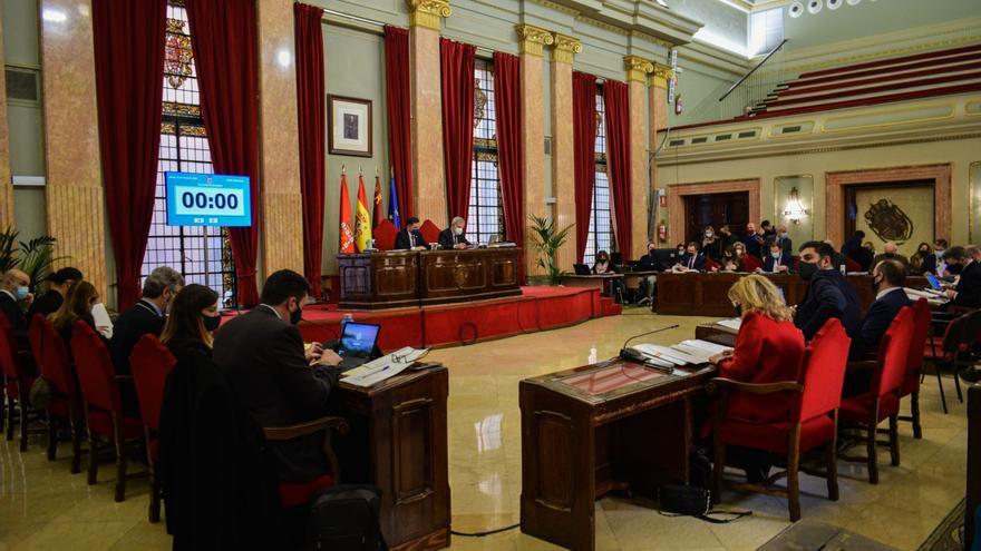 El PP tacha en el Pleno de &quot;machista&quot; y &quot;misógino&quot; a Mario Gómez