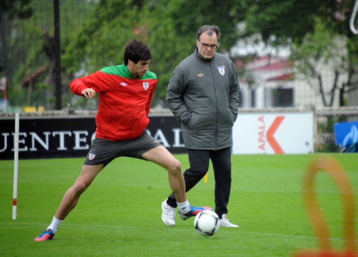Javi Martínez, con Bielsa