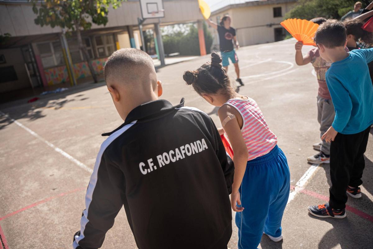 Ambiente en la escuela Rocafonda de Mataró, hace unos días.