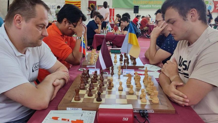 Cinco jugadores, en liza por el liderato del Torneo Cidade de Pontevedra