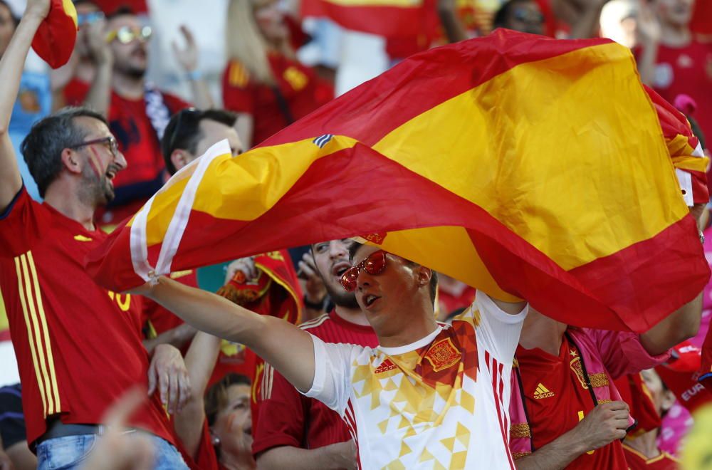 Eurocopa 2016: Los aficionados españoles toman las gradas