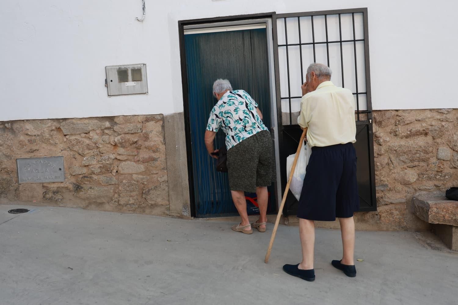 Fotogalería | Los vecinos vuelven a sus casas: así ha quedado Villar de Plasencia