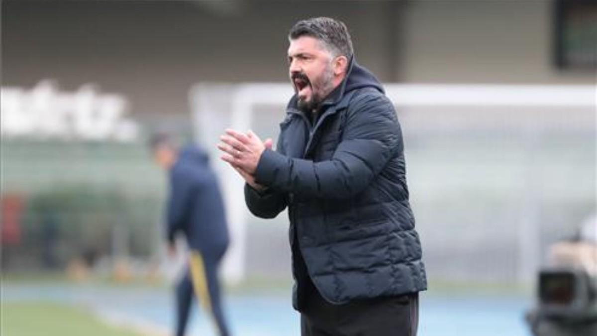 Genaro Gattuso durante un partido con el Nápoles