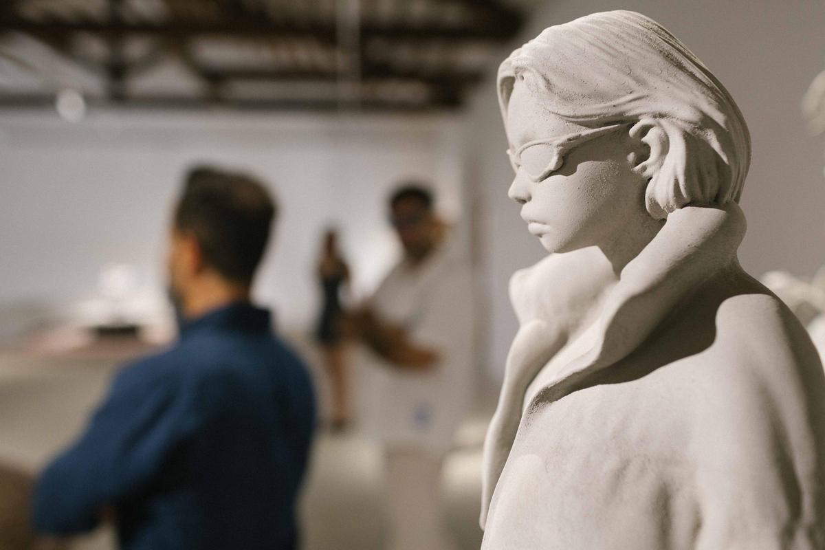Die Ausstellung "Synthetic Future" von Alejandro Monge in der La Bibi Gallery.