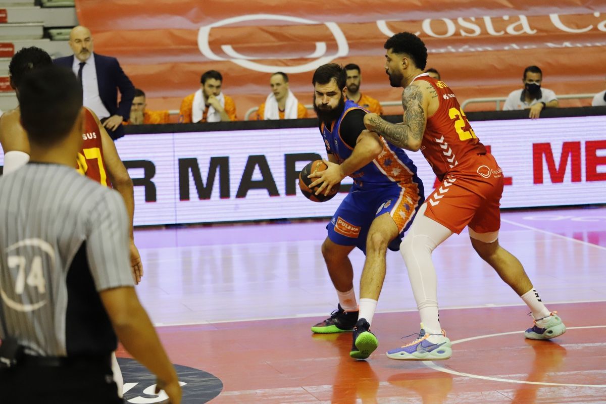 El UCAM Murcia se frena ante el Valencia Basket (66-80)