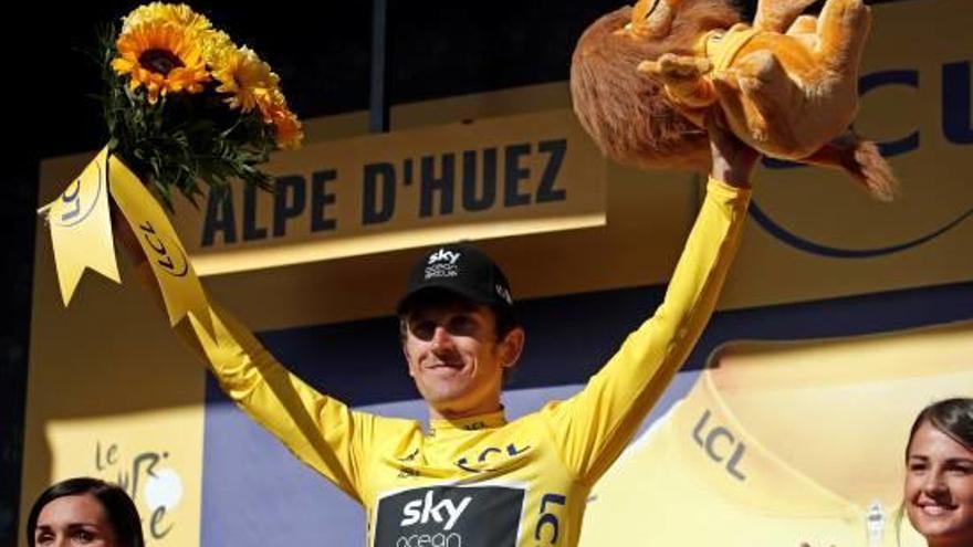 Geraint Thomas, celebrant la victòria en la 12a etapa del Tour.