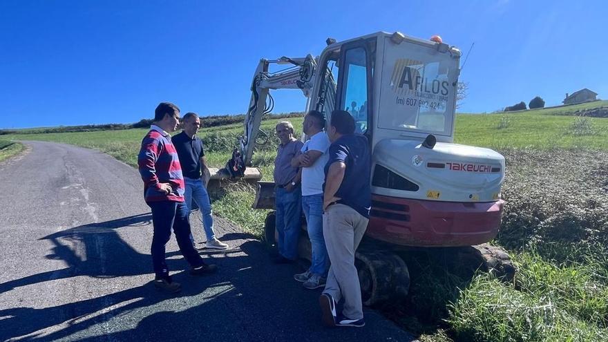Corvera ensancha la carretera en Las Murias, en Molleda, para mejorar la seguridad vial