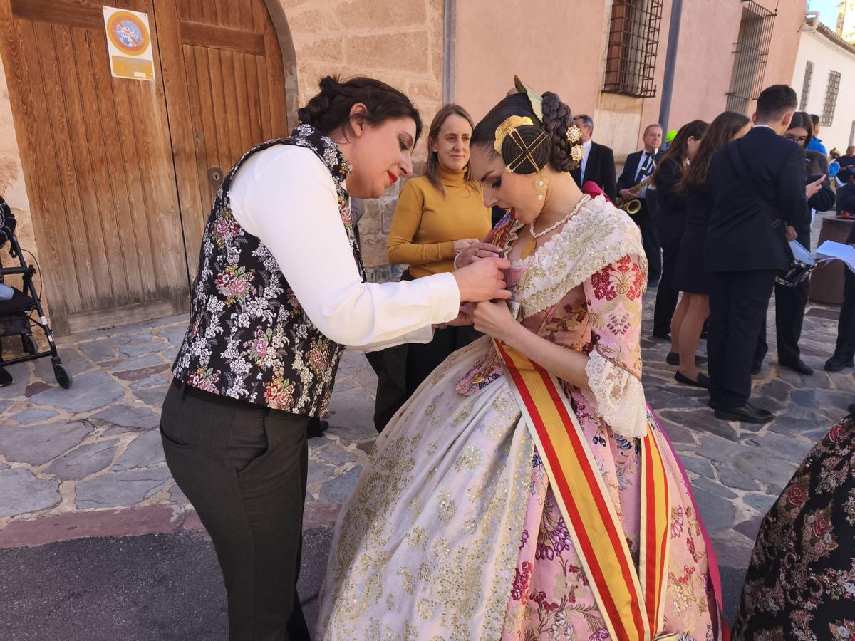 Miles de personas llenaron de alma fallera Gilet y Faura